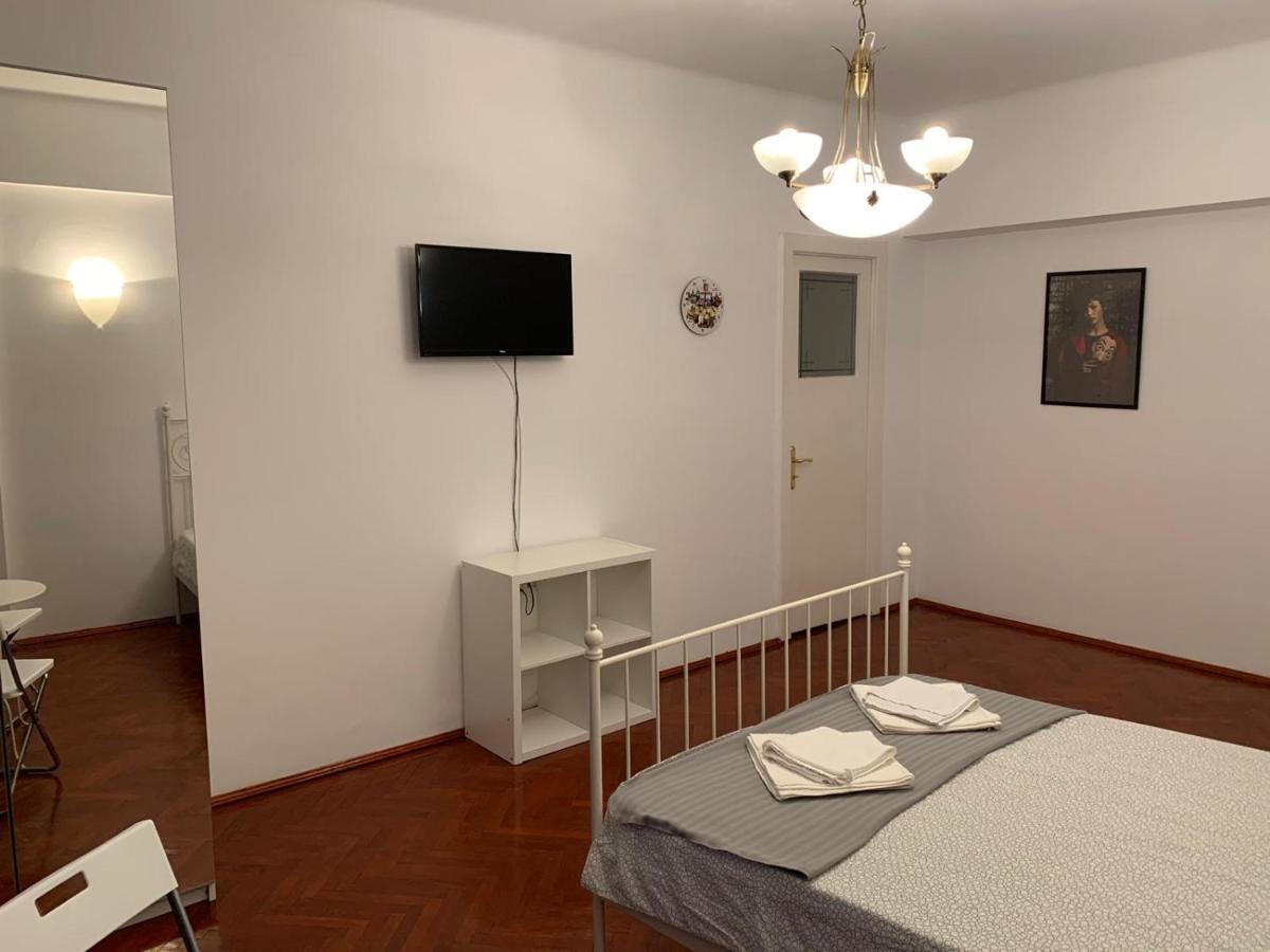 ブカレストLa Casa De Danelアパートメント エクステリア 写真